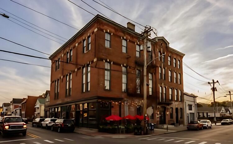  Wayfarer Tavern Finds Its Place in Dayton 